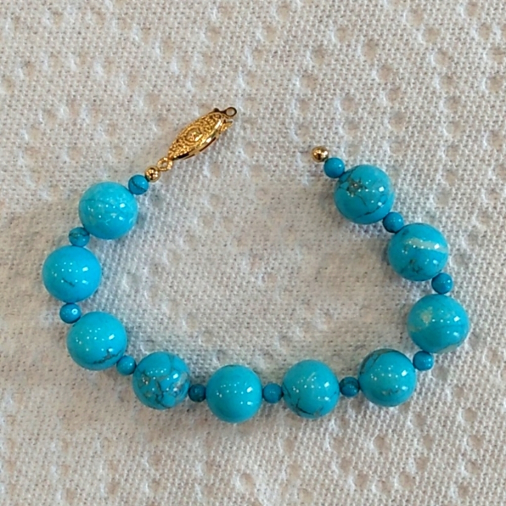*3/$20* NEW Turquoise Gem stone  beaded bracelet *Broken clasp*